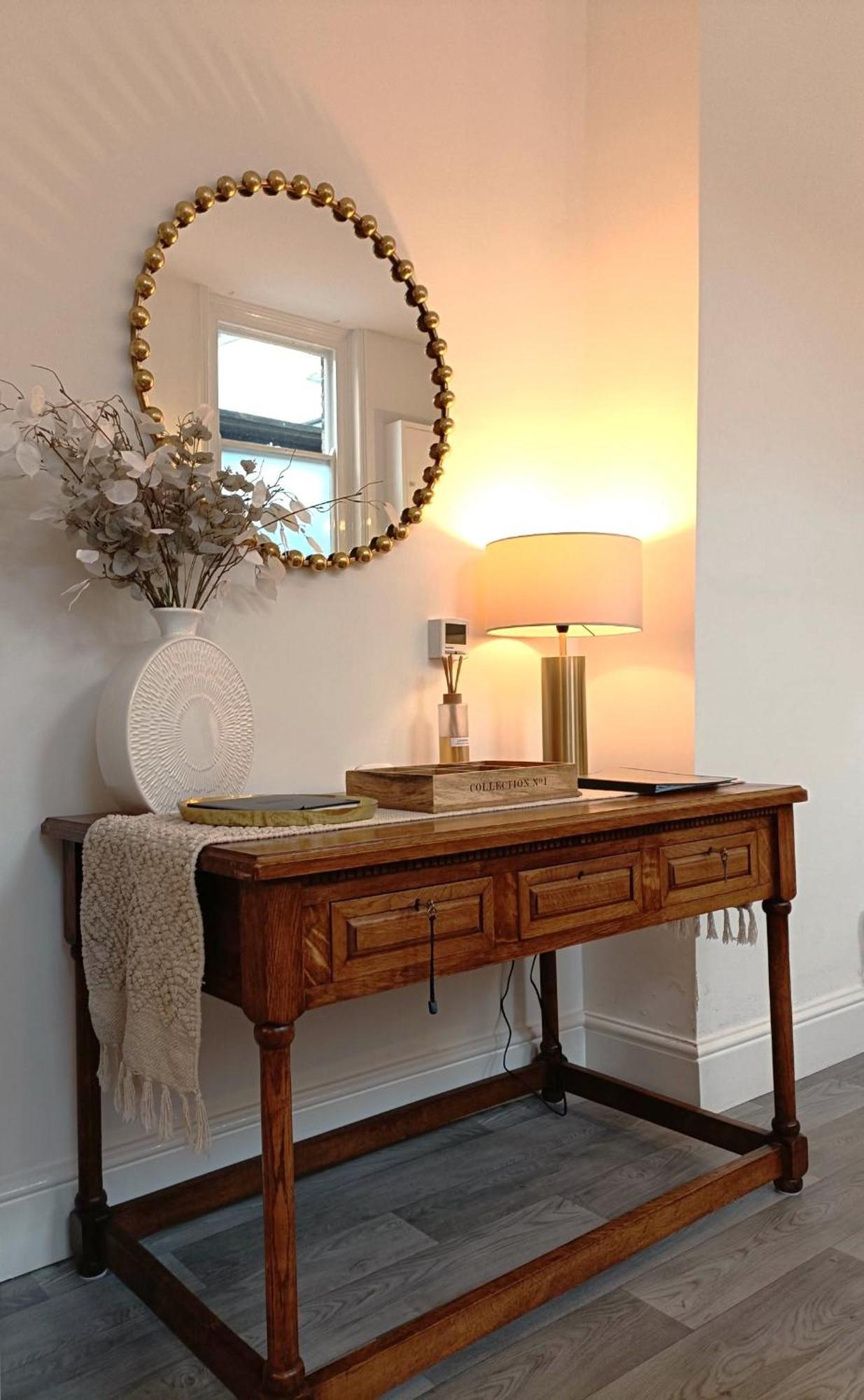 Whitchurch High Street Hideaway Esterno foto